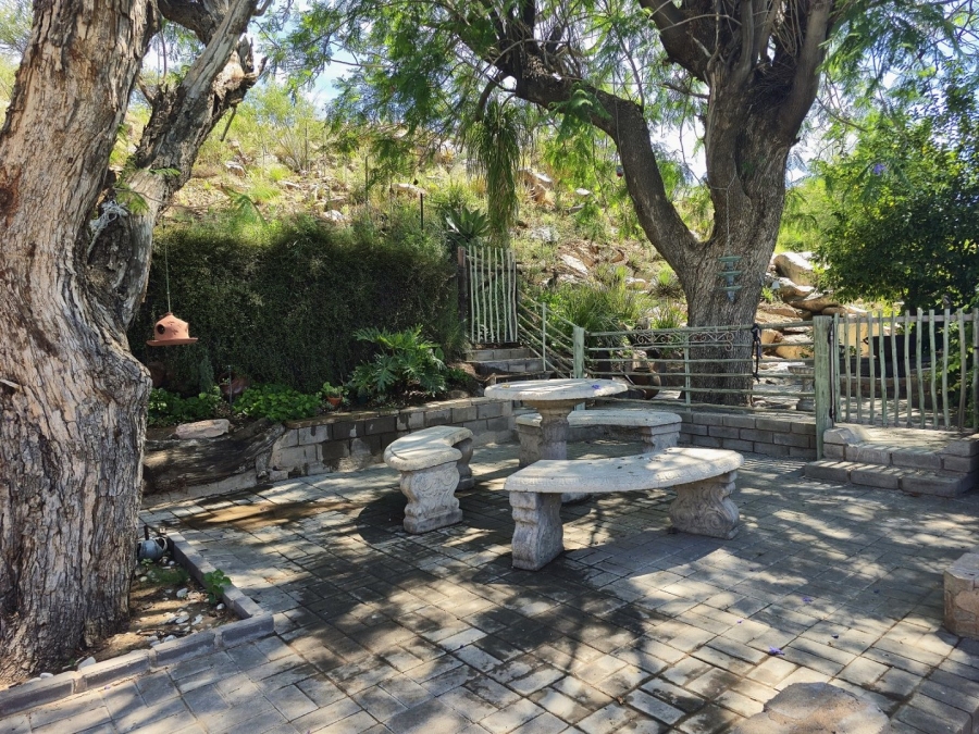 Commercial Property for Sale in Rooikopeiland Northern Cape